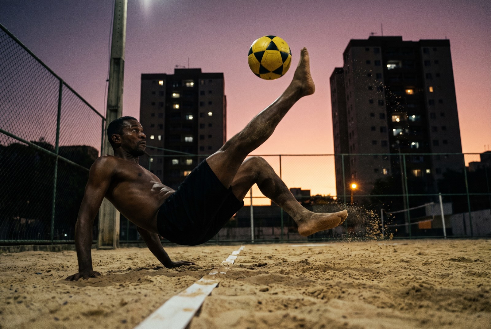 Fotografia editorial conceitual de futevôlei urbano